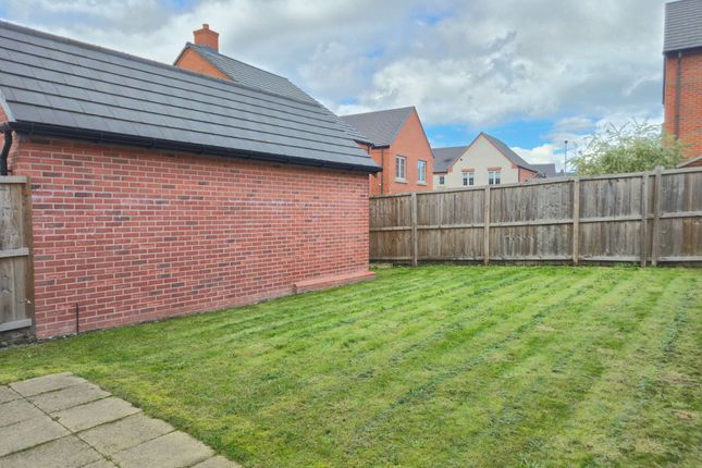 43 Citron Avenue, Coalville photo 4