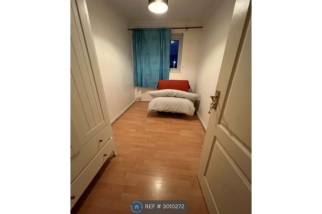 Beehive Lane, Basildon photo 5