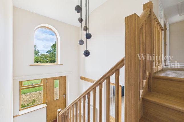 Cam04332G0-Pr0484-Still019