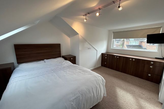 45, Willow Lane, Wetherby photo 5