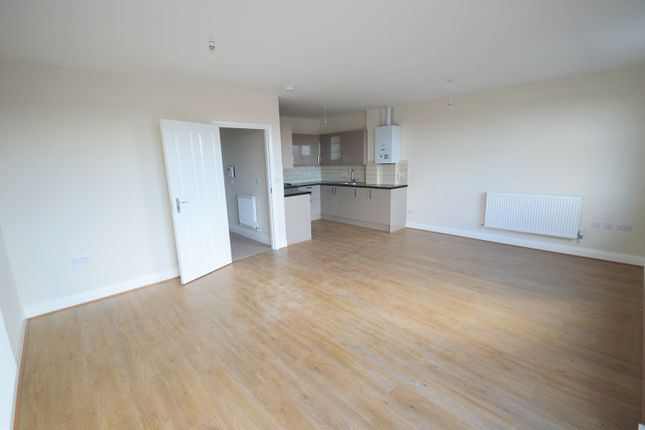 Duplex for sale in High Road, Leytonstone