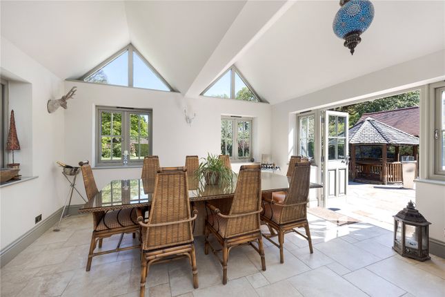 Langton House,, The Mount, Headley photo 4