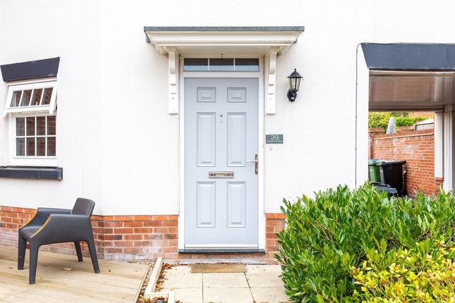 39 Hazelhurst Way, Tarporley photo 2