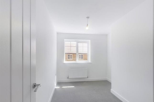 1, Sandpiper Road, HARLOW photo 5