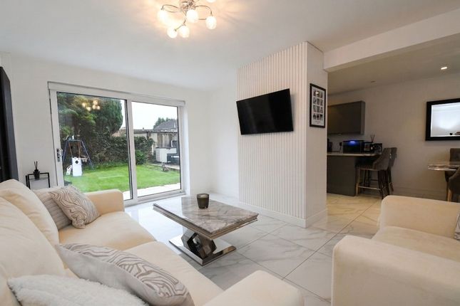 22 Balmoral Road, Manchester photo 3