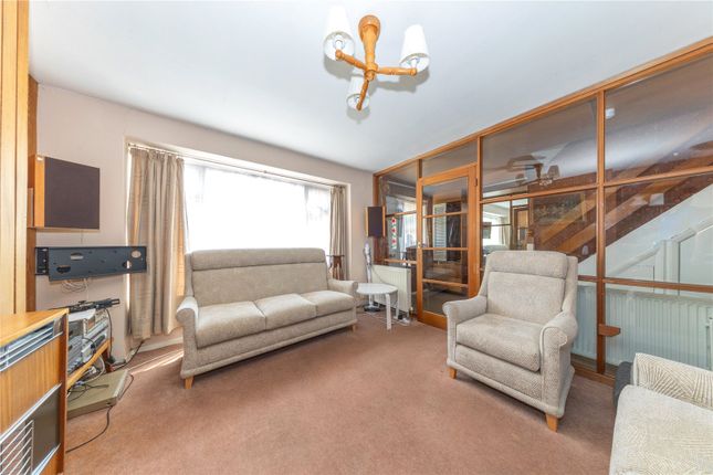 8, Arnold Close, Bedfordshire photo 4