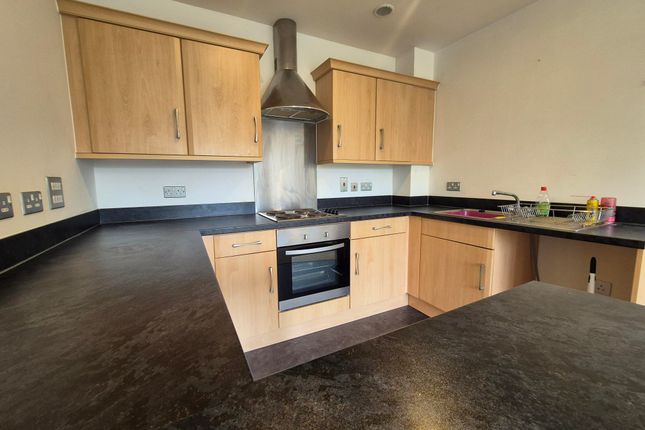28, Heol Staughton, Cardiff, Cardiff photo 4