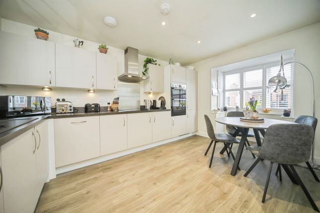 1, Cranesbill Way, Stowmarket photo 4