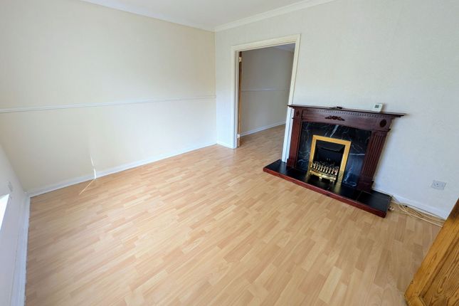 28, Maes Y Glyn, Ammanford photo 3