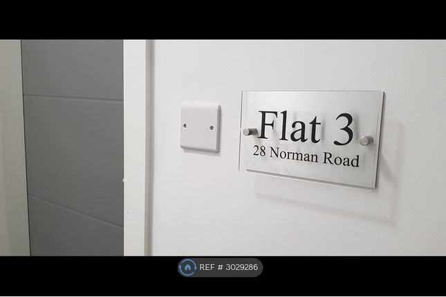 Flat, Norman Road, Huddersfield photo 2