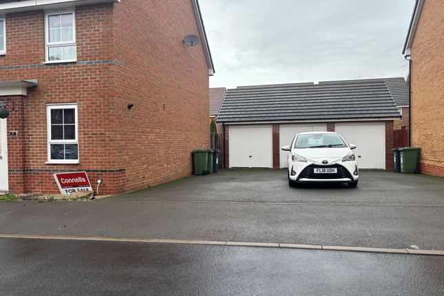 37, Rounds Road, Worcester photo 2