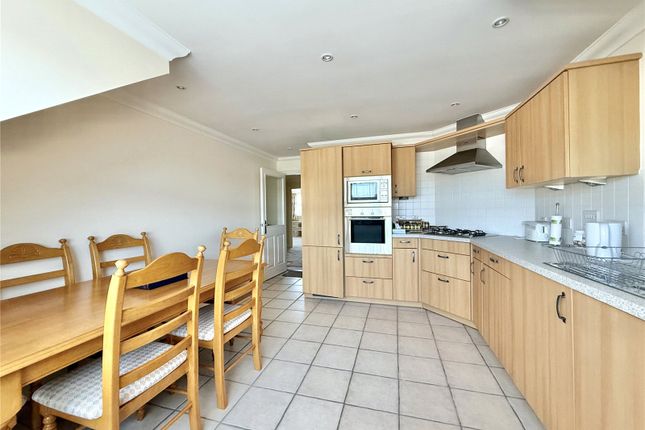 Flat 19 Montclare House, 28, Upperton Road, East Sussex photo 4