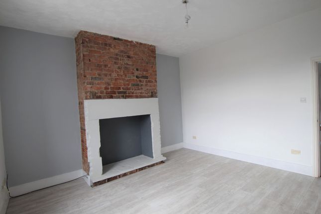 51 Norden Road, Rochdale photo 3