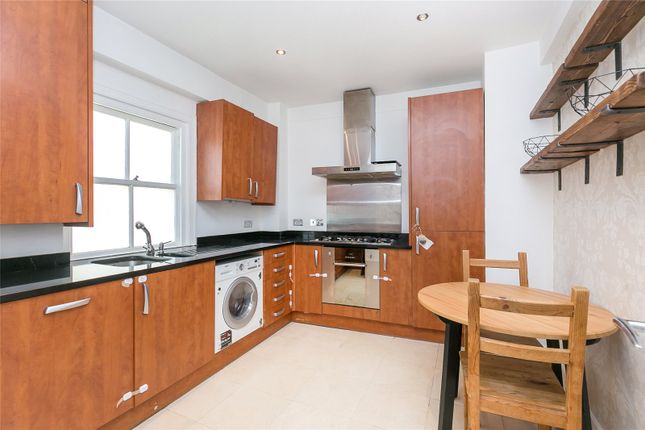 Flat to rent in Neville Court, Abbey Road