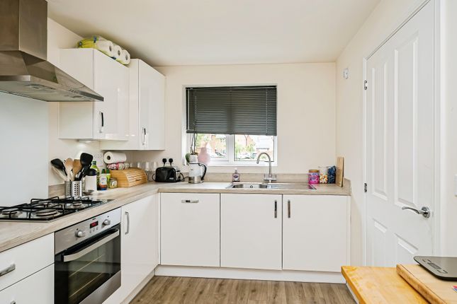 1, Hearn Green, Aylesbury photo 2