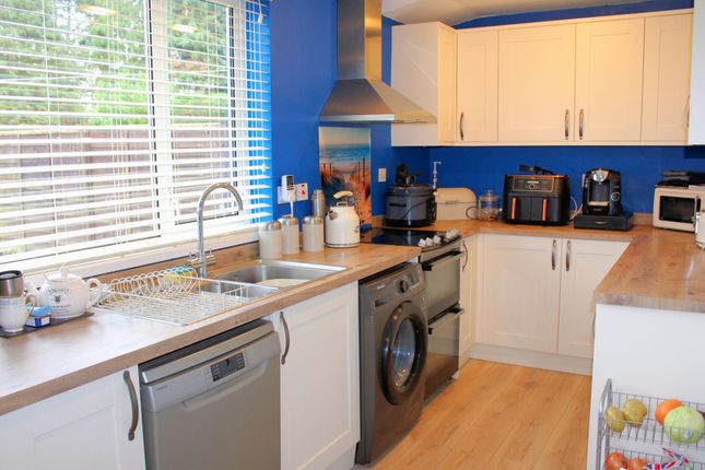 40 Ash Grove, Brigg photo 3