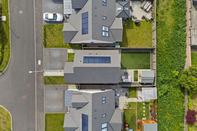 9 Forth Crescent, Bo'ness photo 3