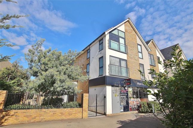 2-bed flat on Flat 9 Clifton Court 15, High Street, Woking, £1,700/mo