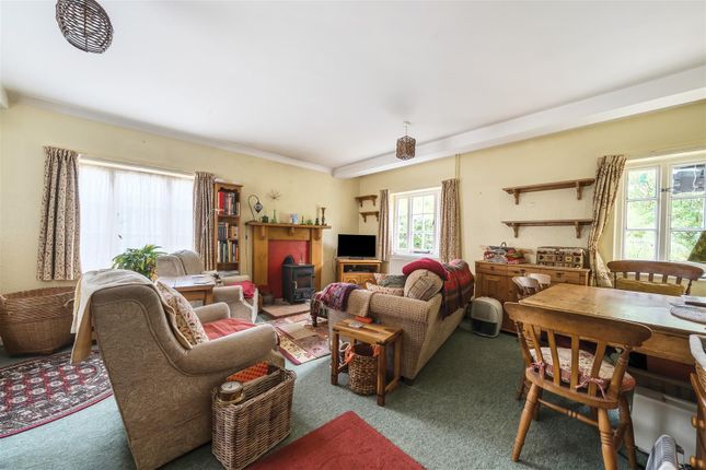 1 Hollygrove Cottage, Wimborne photo 3