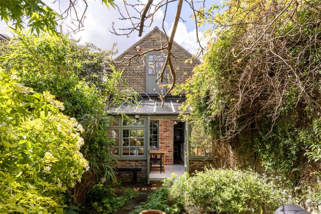 Thumbnail Detached house for sale in The Avenue, Turnham Green