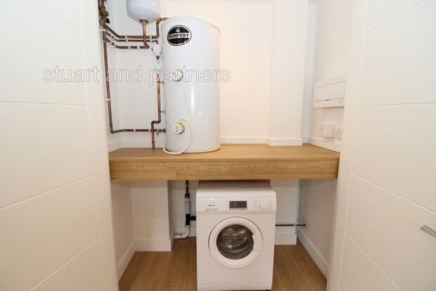 Flat 4 Central House, 25 - 27 Perrymount Road, Haywards Heath photo 5
