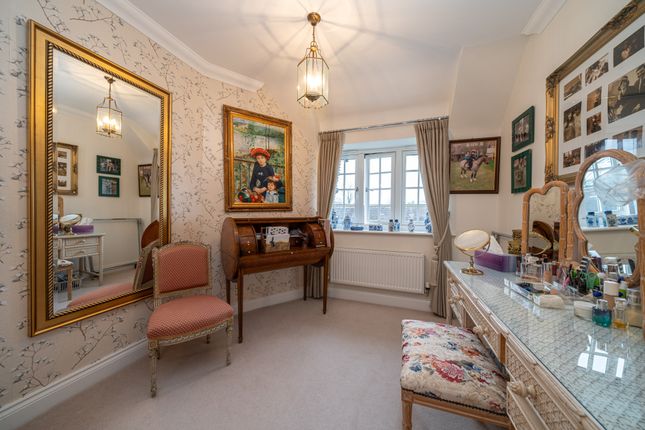 Town house for sale in Rothschild Place, Tring