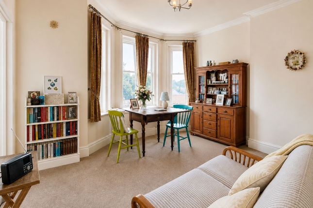 Flat 4, 4 Westbourne Park Road, Westbourne photo 2