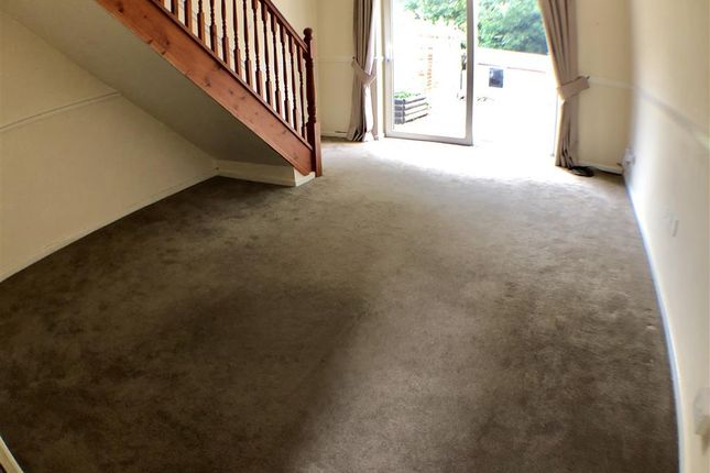 9, Abbotts Close, STOURPORT-ON-SEVERN photo 2