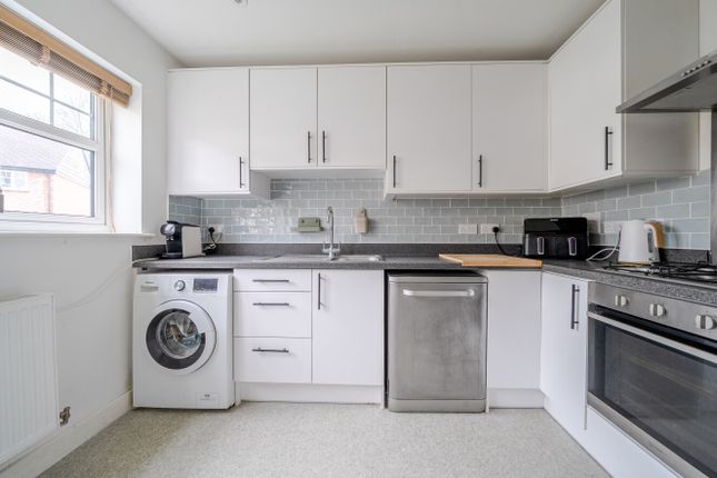 26, Hawthorn Grove, Southampton photo 3