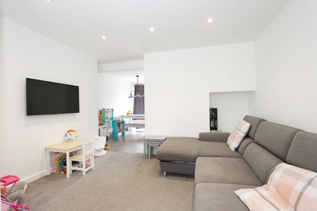 Terraced house for sale in Willow Walk, Hadleigh, Essex