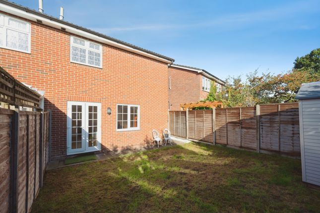 Courtlands Terrace, Waterlooville photo 2