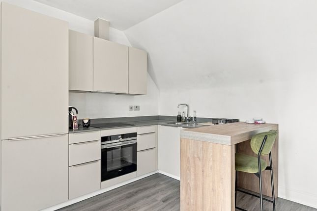 TFF, 58, St. Gabriels Road, London photo 4