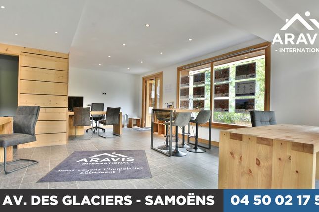 Chalet for sale in Rhône-Alpes, Haute-Savoie, Samoëns