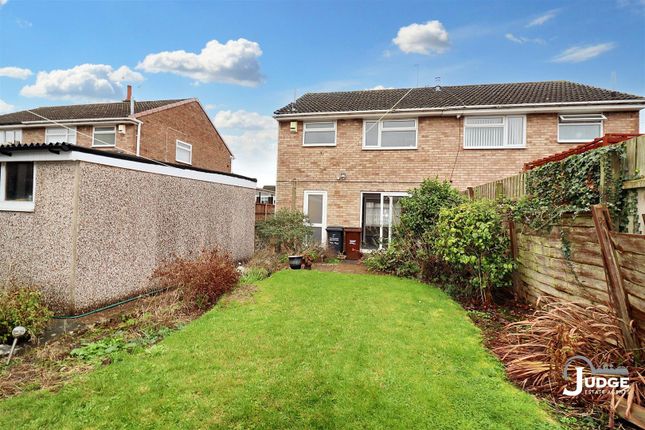16, Cherry Tree Close, Anstey photo 2