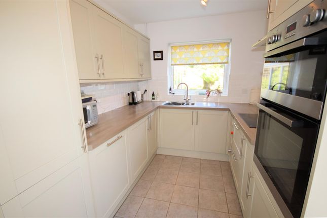33, Tythe Barn Close, Westoning photo 4