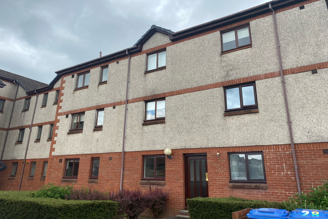 Flat to rent in Dundee Court, Carron, Falkirk FK2