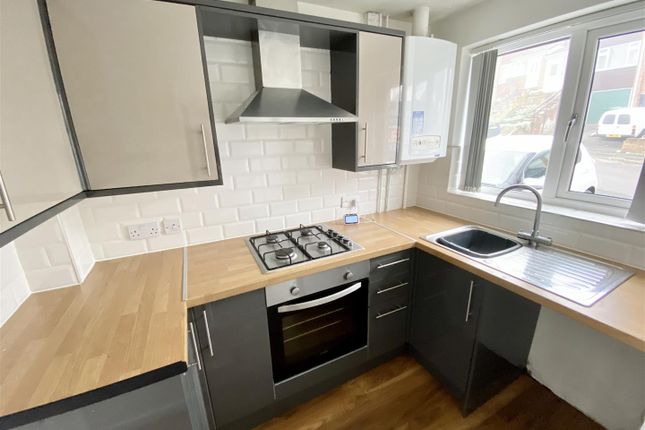 47, Dunnington Avenue, Kidderminster photo 4