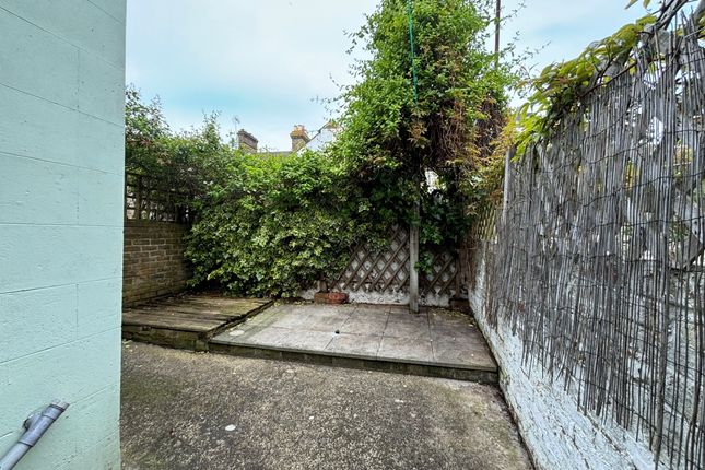 Semi-detached house to rent in Fielding Street, Faversham
