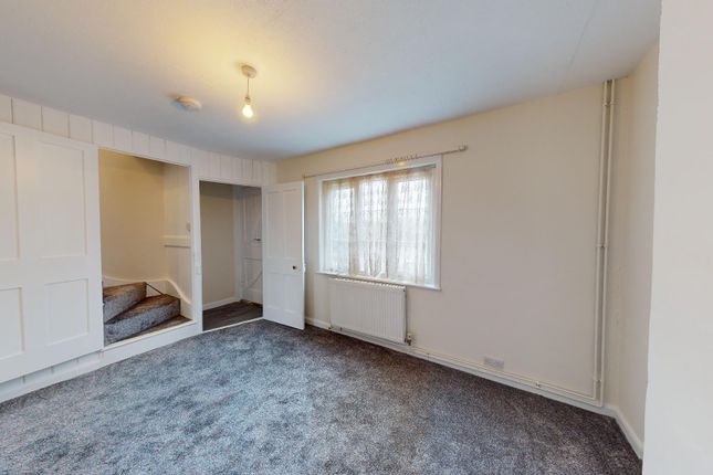 2 Howt Green, Sheppey Way, Sittingbourne photo 3