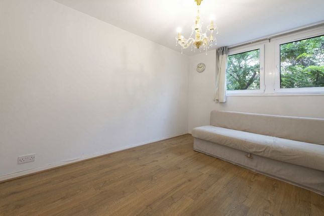 Flat 20, Ash House, Heather Walk, London photo 4