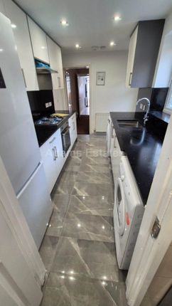 Eldon Terrace, Reading photo 2