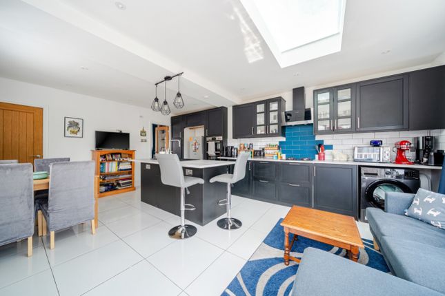 15, Park Crescent, Wollaton photo 2