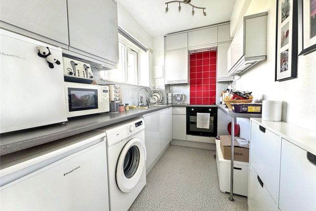 97, Ormonde Court, London photo 4