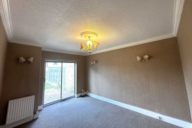 12, Newland Avenue, Scunthorpe photo 4