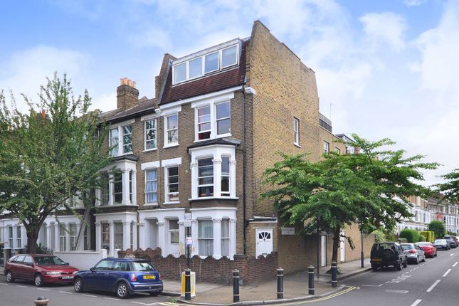 Flat to rent in Sulgrave Road, Hammersmith, London