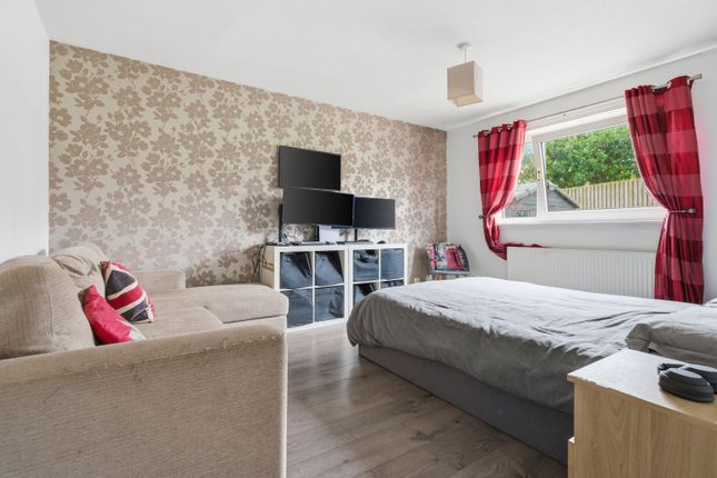 1, Pinewood Drive, Dalgety Bay photo 4
