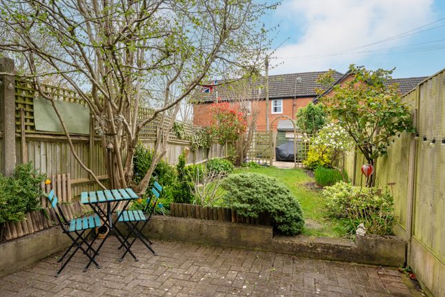 14 Bell Street, Ludgershall, Andover photo 2