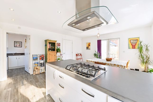 14, Merlin Crescent, Charfield photo 4