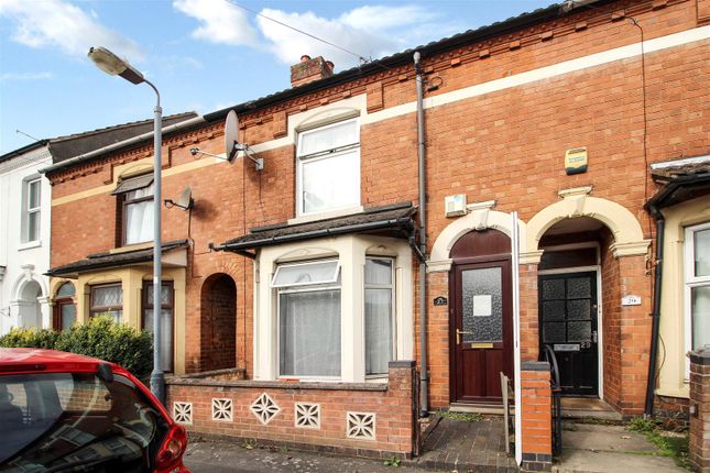 Terraced house to rent in George Street, Rugby