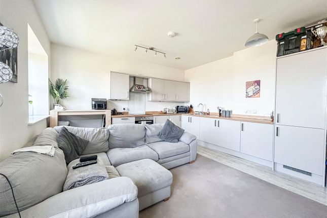 21, Beresford House, Portland photo 2